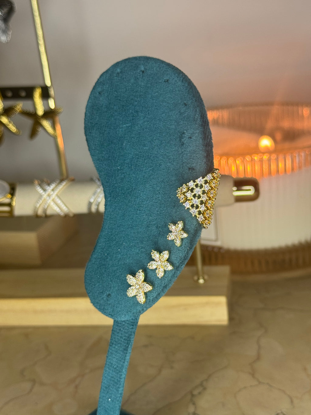 Earcuff Aura