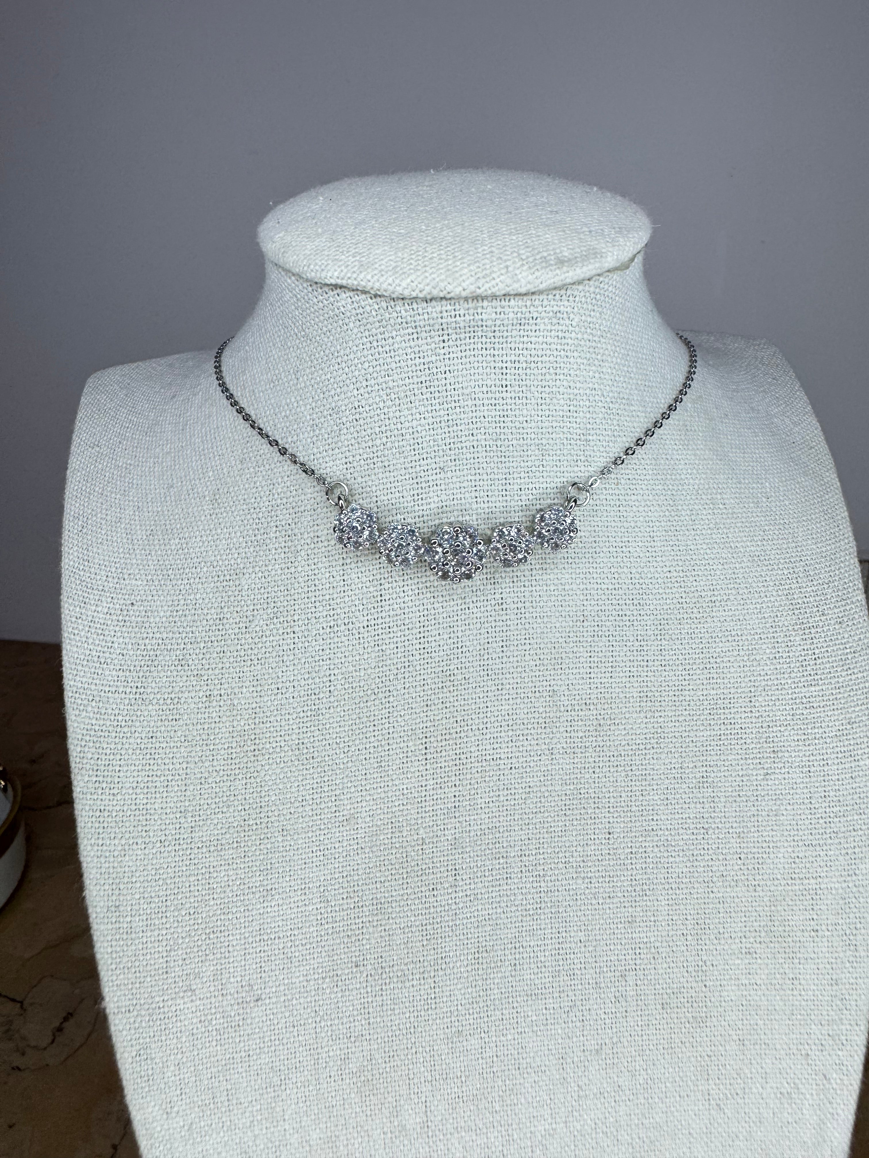 Collana Lola